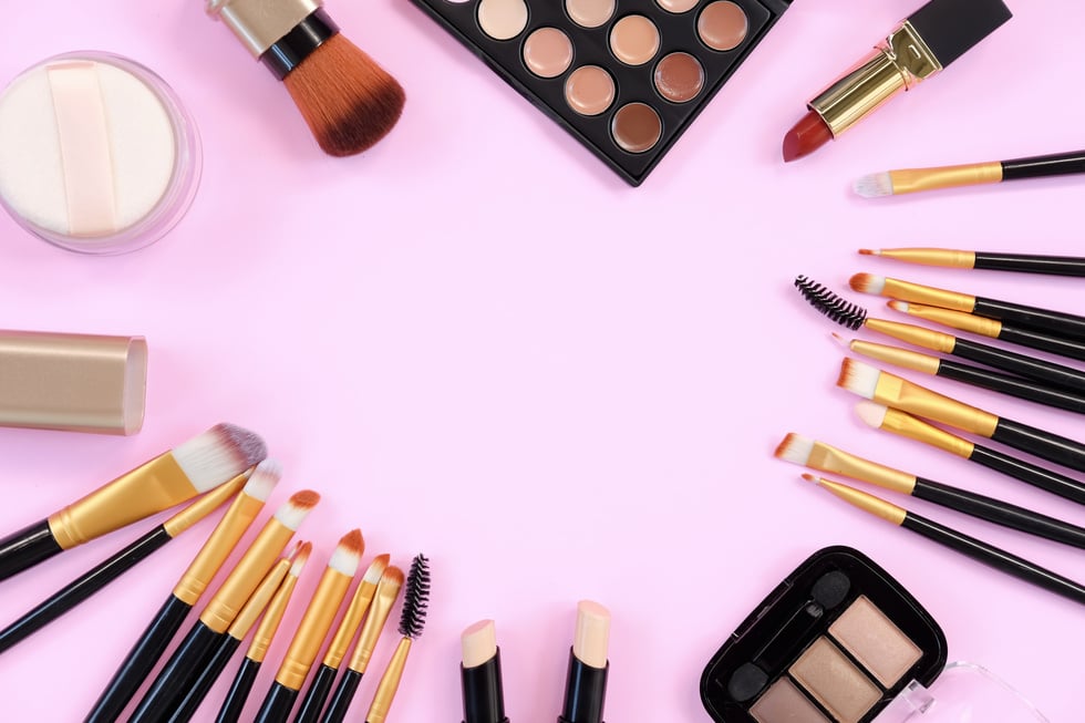 Professional Makeup Products with Cosmetic Beauty Products